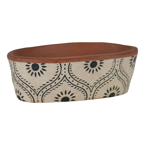 Terracotta Oval Plantar Black and White